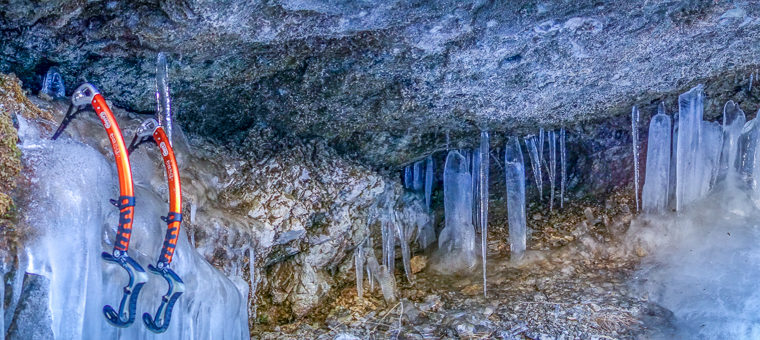 Eiklettern Wasserfall - Arrampicata ghiaccio - ice climbing 2020 - Alpinschule Drei Zinnen (69)