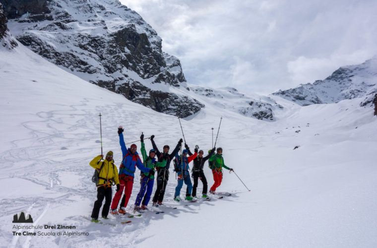 Skitour Gran Paradiso sci d'alpinismo (1)