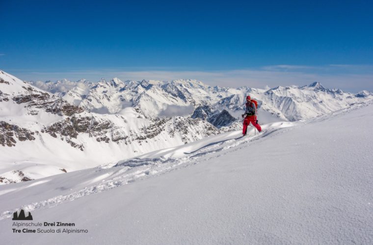 Skitour Gran Paradiso sci d'alpinismo (2)