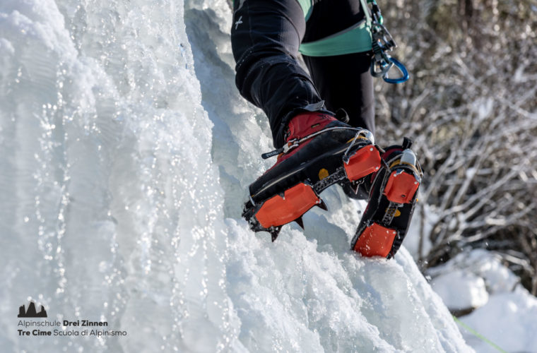 Eisklettern - arrampicata su ghiaccio - ice climbing - Alpinschule Drei Zinnen 2020 (31)