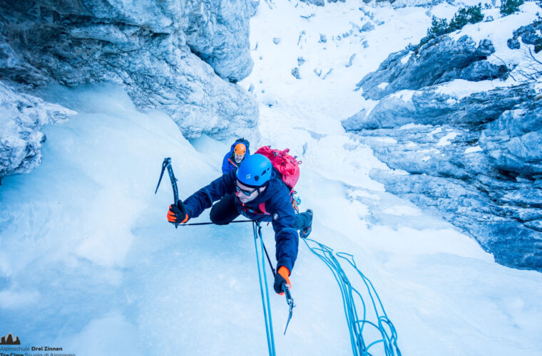 Eisklettern - arrampicata su ghiaccio - ice climbing - Alpinschule Drei Zinnen (2)