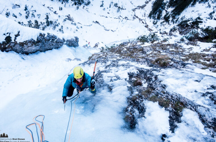 Eisklettern arrampicata su ghiaccio ice climbing - Sappada Ploden - Alpinschule Drei Zinnen (2)
