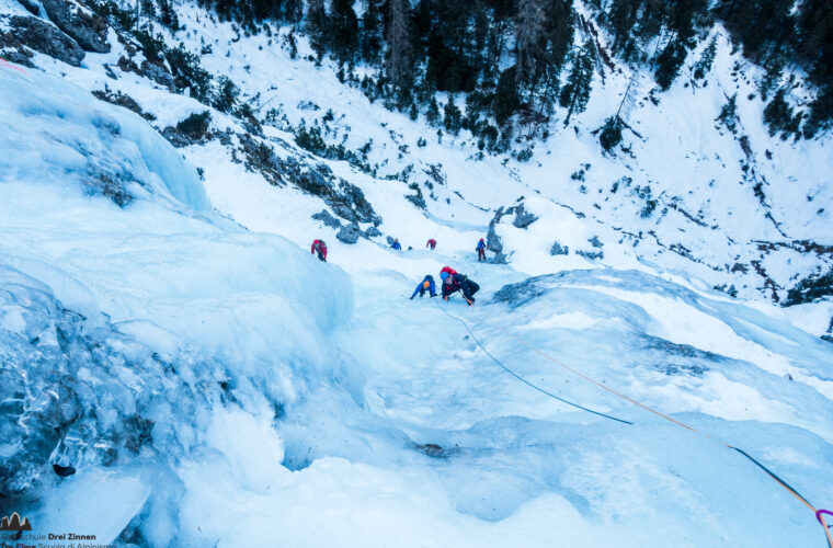 Eisklettern arrampicata su ghiaccio ice climbing - Sappada Ploden - Alpinschule Drei Zinnen (7)