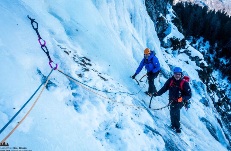 Eisklettern arrampicata su ghiaccio ice climbing - Sappada Ploden - Alpinschule Drei Zinnen (9)